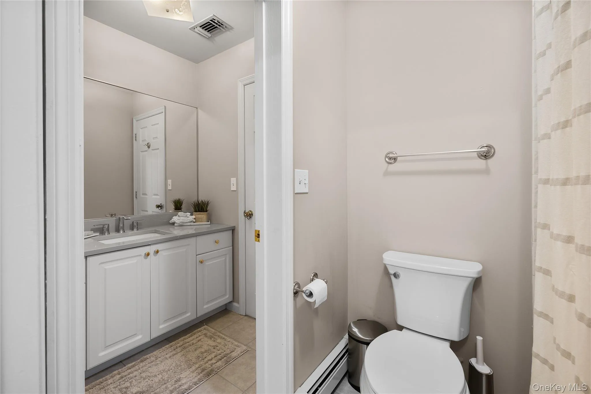 20 Millennium Court, Islip, NY, 5 Bedrooms Bedrooms, 8 Rooms Rooms,3 BathroomsBathrooms,Residential,For Rent,Millennium,0,1049792 20 Millennium Court, Islip, NY, 5 Bedrooms Bedrooms, 8 Rooms Rooms,3 BathroomsBathrooms,Residential,For Rent,Millennium,0,1049792