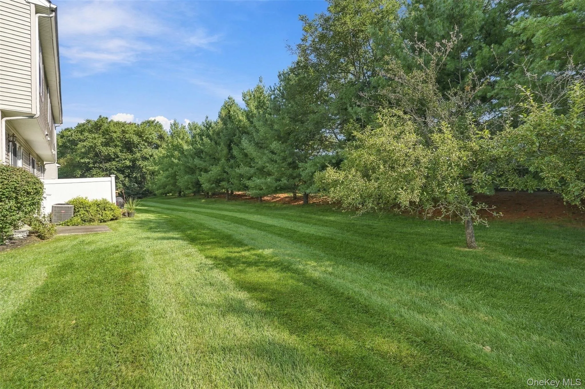 1402 Pondview Loop, Fishkill, NY, 2 Bedrooms Bedrooms, 5 Rooms Rooms,2 BathroomsBathrooms,Residential,For Rent,Pondview,0,1049793 1402 Pondview Loop, Fishkill, NY, 2 Bedrooms Bedrooms, 5 Rooms Rooms,2 BathroomsBathrooms,Residential,For Rent,Pondview,0,1049793