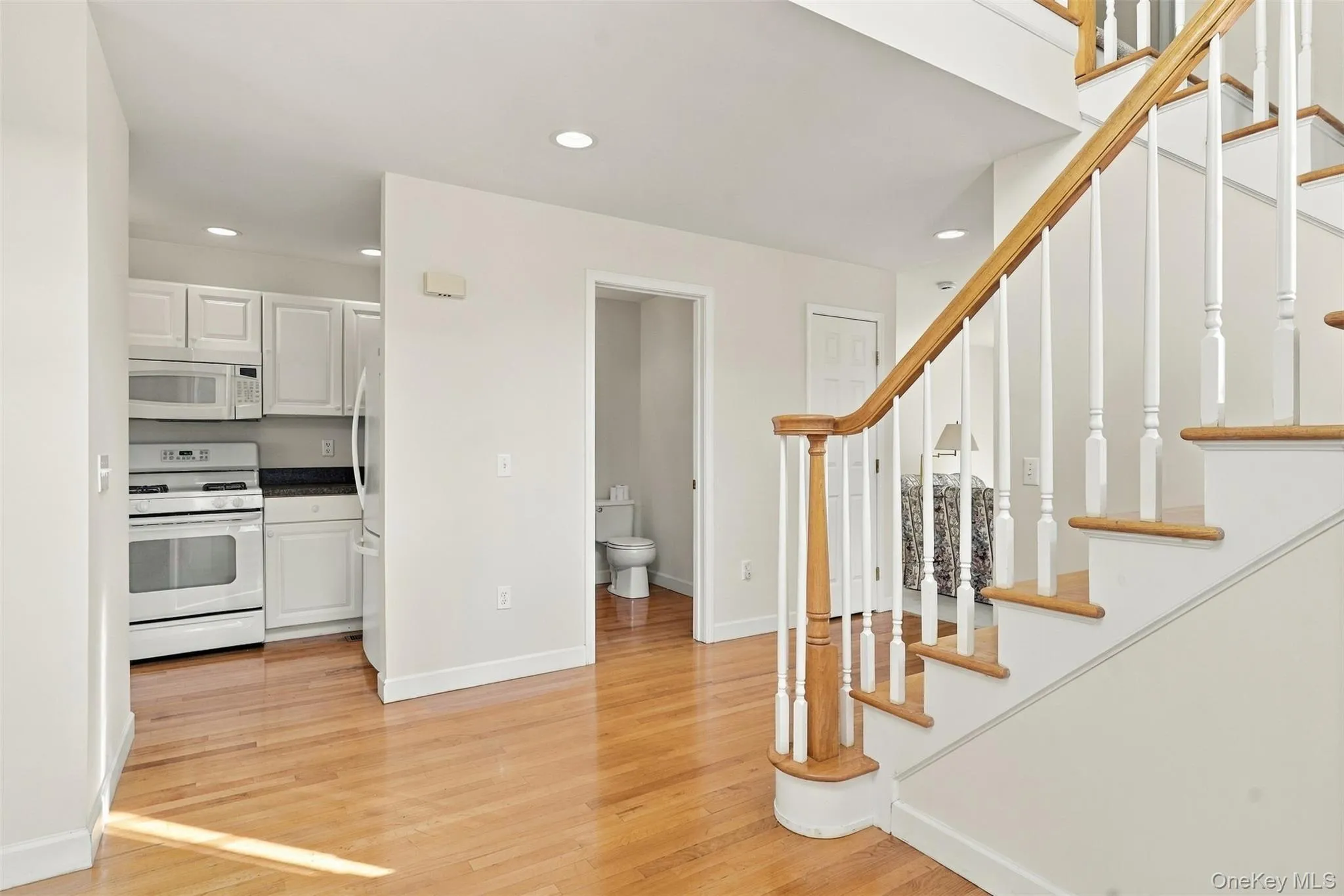 1402 Pondview Loop, Fishkill, NY, 2 Bedrooms Bedrooms, 5 Rooms Rooms,2 BathroomsBathrooms,Residential,For Rent,Pondview,0,1049793 1402 Pondview Loop, Fishkill, NY, 2 Bedrooms Bedrooms, 5 Rooms Rooms,2 BathroomsBathrooms,Residential,For Rent,Pondview,0,1049793