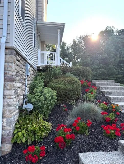 1402 Pondview Loop, Fishkill, NY, 2 Bedrooms Bedrooms, 5 Rooms Rooms,2 BathroomsBathrooms,Residential,For Rent,Pondview,0,1049793 1402 Pondview Loop, Fishkill, NY, 2 Bedrooms Bedrooms, 5 Rooms Rooms,2 BathroomsBathrooms,Residential,For Rent,Pondview,0,1049793