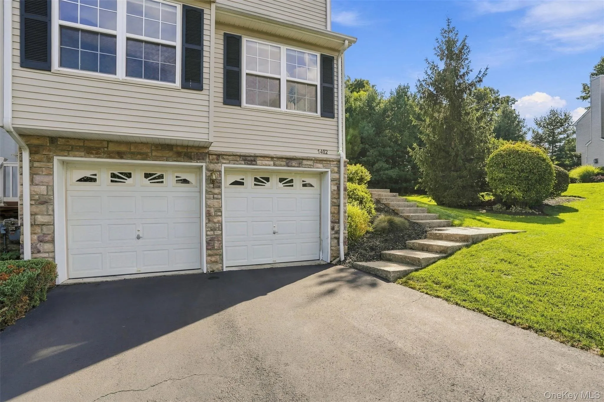 1402 Pondview Loop, Fishkill, NY, 2 Bedrooms Bedrooms, 5 Rooms Rooms,2 BathroomsBathrooms,Residential,For Rent,Pondview,0,1049793 1402 Pondview Loop, Fishkill, NY, 2 Bedrooms Bedrooms, 5 Rooms Rooms,2 BathroomsBathrooms,Residential,For Rent,Pondview,0,1049793