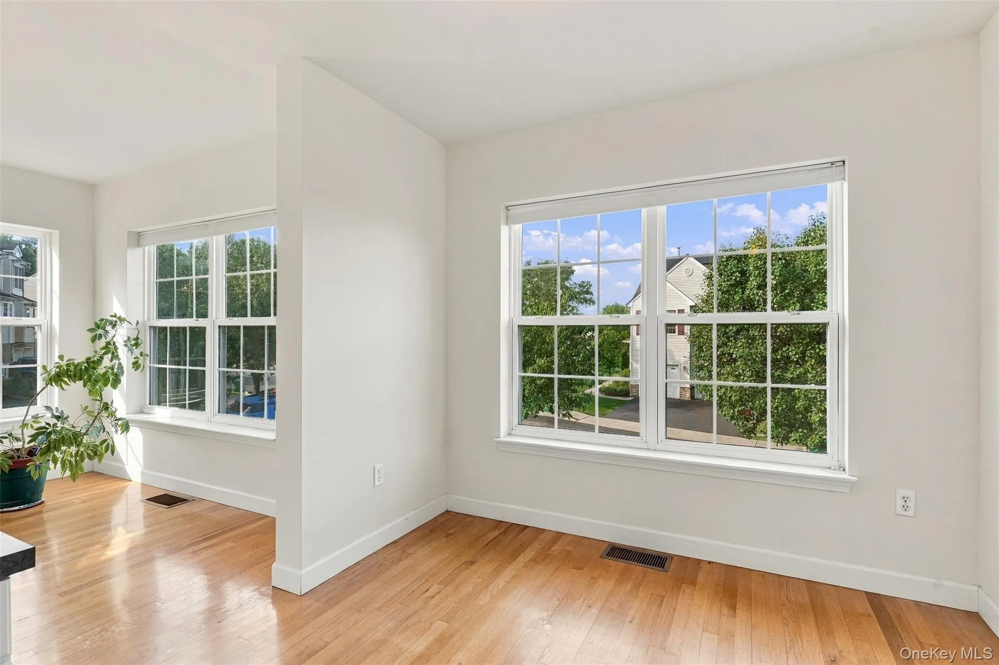 1402 Pondview Loop, Fishkill, NY, 2 Bedrooms Bedrooms, 5 Rooms Rooms,2 BathroomsBathrooms,Residential,For Rent,Pondview,0,1049793 1402 Pondview Loop, Fishkill, NY, 2 Bedrooms Bedrooms, 5 Rooms Rooms,2 BathroomsBathrooms,Residential,For Rent,Pondview,0,1049793