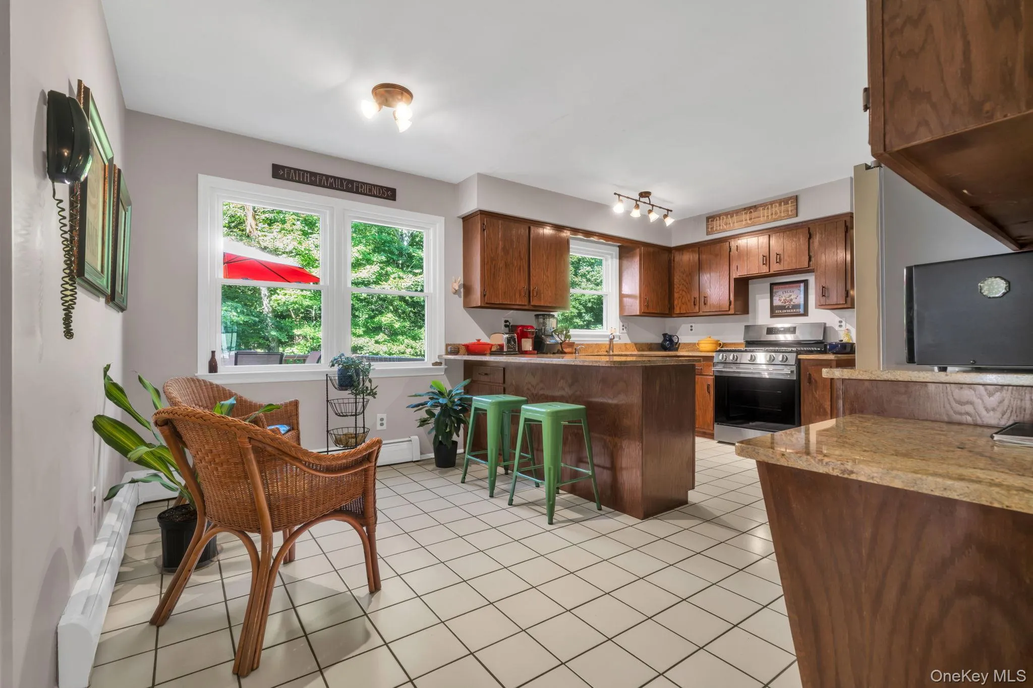 79 Branchville Road, Clarkstown, NY, 4 Bedrooms Bedrooms, 8 Rooms Rooms,2 BathroomsBathrooms,Residential,For Rent,Branchville,0,1049797 79 Branchville Road, Clarkstown, NY, 4 Bedrooms Bedrooms, 8 Rooms Rooms,2 BathroomsBathrooms,Residential,For Rent,Branchville,0,1049797