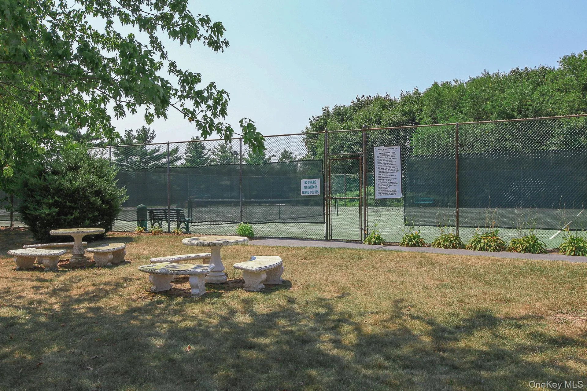 2 Outdoor Pools 2 Outdoor Pools