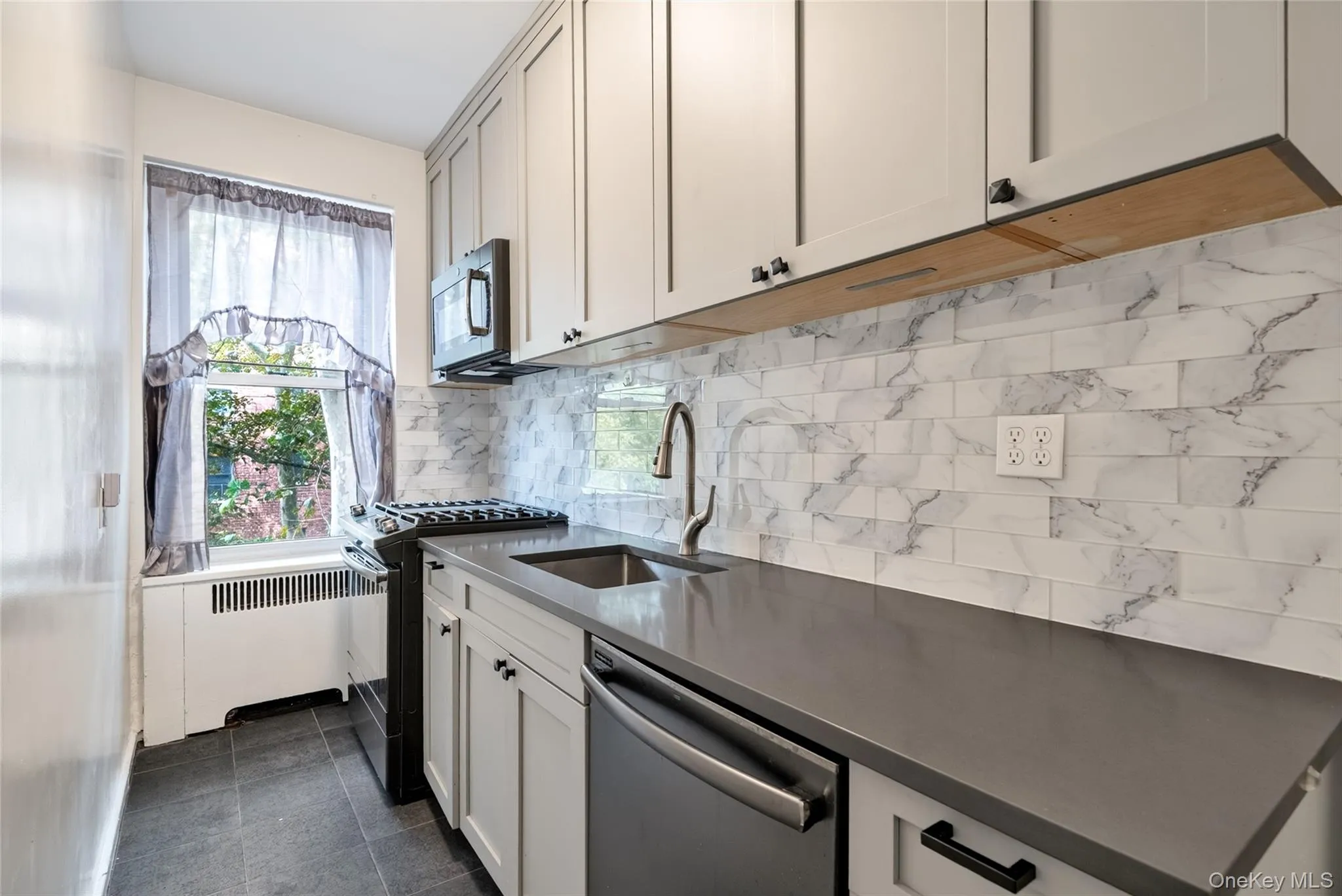 601 Pelham Parkway, New York, NY, 1 Bedroom Bedrooms, 5 Rooms Rooms,1 BathroomBathrooms,Residential,For Rent,Pelham,0,1049801 601 Pelham Parkway, New York, NY, 1 Bedroom Bedrooms, 5 Rooms Rooms,1 BathroomBathrooms,Residential,For Rent,Pelham,0,1049801