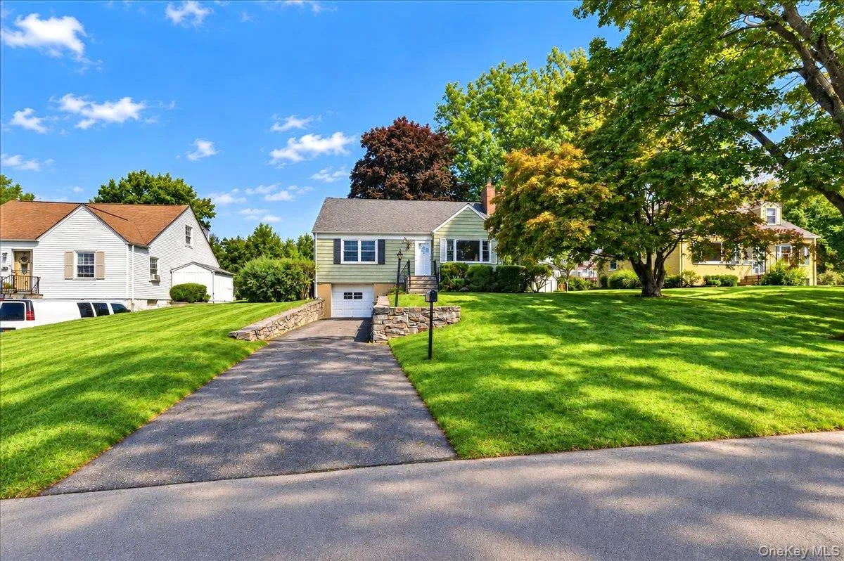 136 Sherman Avenue, Mount Pleasant, NY, 4 Bedrooms Bedrooms, 6 Rooms Rooms,2 BathroomsBathrooms,Residential,For Rent,Sherman,0,1049816 136 Sherman Avenue, Mount Pleasant, NY, 4 Bedrooms Bedrooms, 6 Rooms Rooms,2 BathroomsBathrooms,Residential,For Rent,Sherman,0,1049816