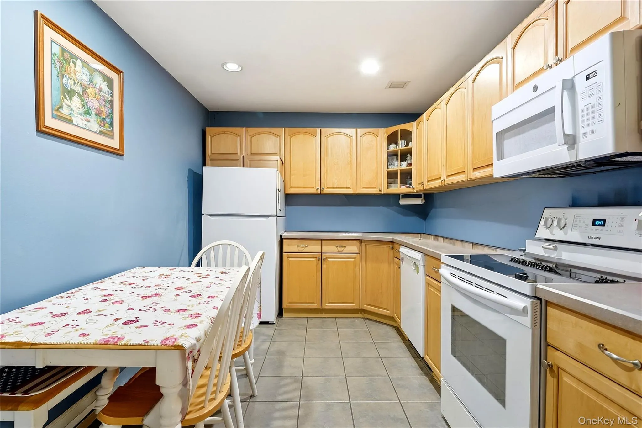98 Smith Avenue, Brookhaven, NY, 2 Bedrooms Bedrooms, 7 Rooms Rooms,2 BathroomsBathrooms,Residential,For Rent,Smith,0,1049827 98 Smith Avenue, Brookhaven, NY, 2 Bedrooms Bedrooms, 7 Rooms Rooms,2 BathroomsBathrooms,Residential,For Rent,Smith,0,1049827