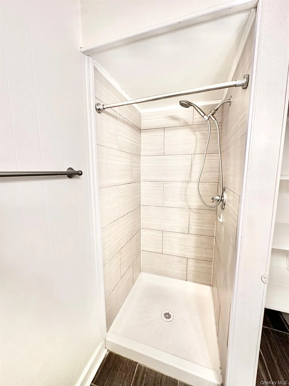 47 Dewey Street, Huntington, NY, 2 Bedrooms Bedrooms, 5 Rooms Rooms,2 BathroomsBathrooms,Residential Lease,For Rent,Dewey,0,1049829 47 Dewey Street, Huntington, NY, 2 Bedrooms Bedrooms, 5 Rooms Rooms,2 BathroomsBathrooms,Residential Lease,For Rent,Dewey,0,1049829