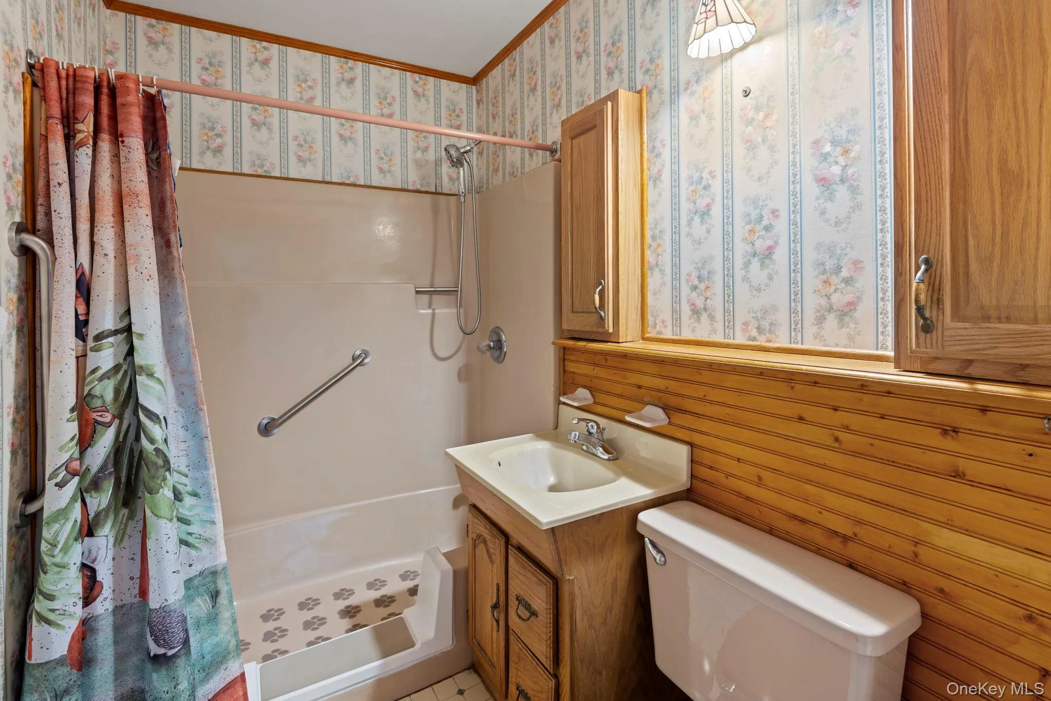 Full Bath on 1st Floor Full Bath on 1st Floor