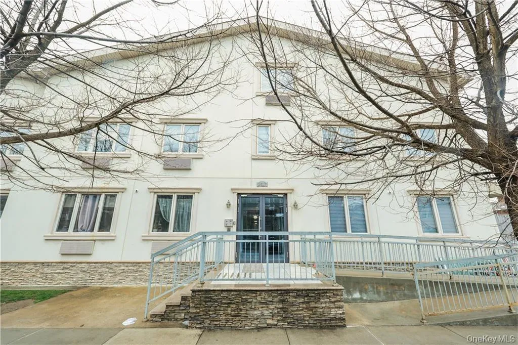 2517 Voorhies Avenue, New York, NY, 2 Bedrooms Bedrooms, 5 Rooms Rooms,2 BathroomsBathrooms,Residential,For Rent,Voorhies,0,1049838 2517 Voorhies Avenue, New York, NY, 2 Bedrooms Bedrooms, 5 Rooms Rooms,2 BathroomsBathrooms,Residential,For Rent,Voorhies,0,1049838