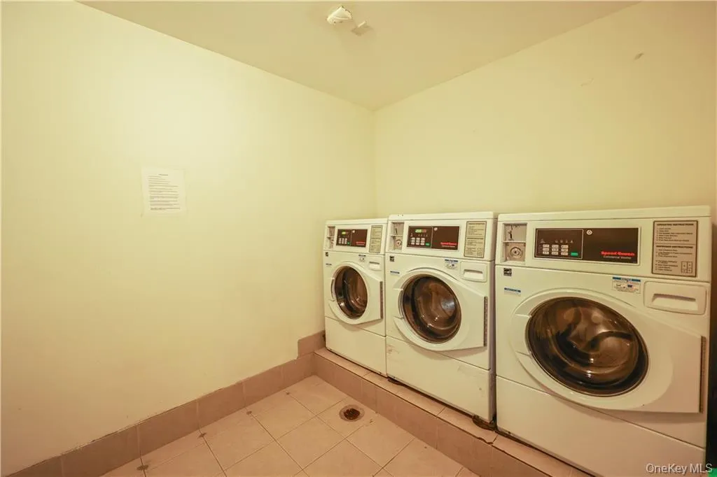2517 Voorhies Avenue, New York, NY, 2 Bedrooms Bedrooms, 5 Rooms Rooms,2 BathroomsBathrooms,Residential,For Rent,Voorhies,0,1049838 2517 Voorhies Avenue, New York, NY, 2 Bedrooms Bedrooms, 5 Rooms Rooms,2 BathroomsBathrooms,Residential,For Rent,Voorhies,0,1049838