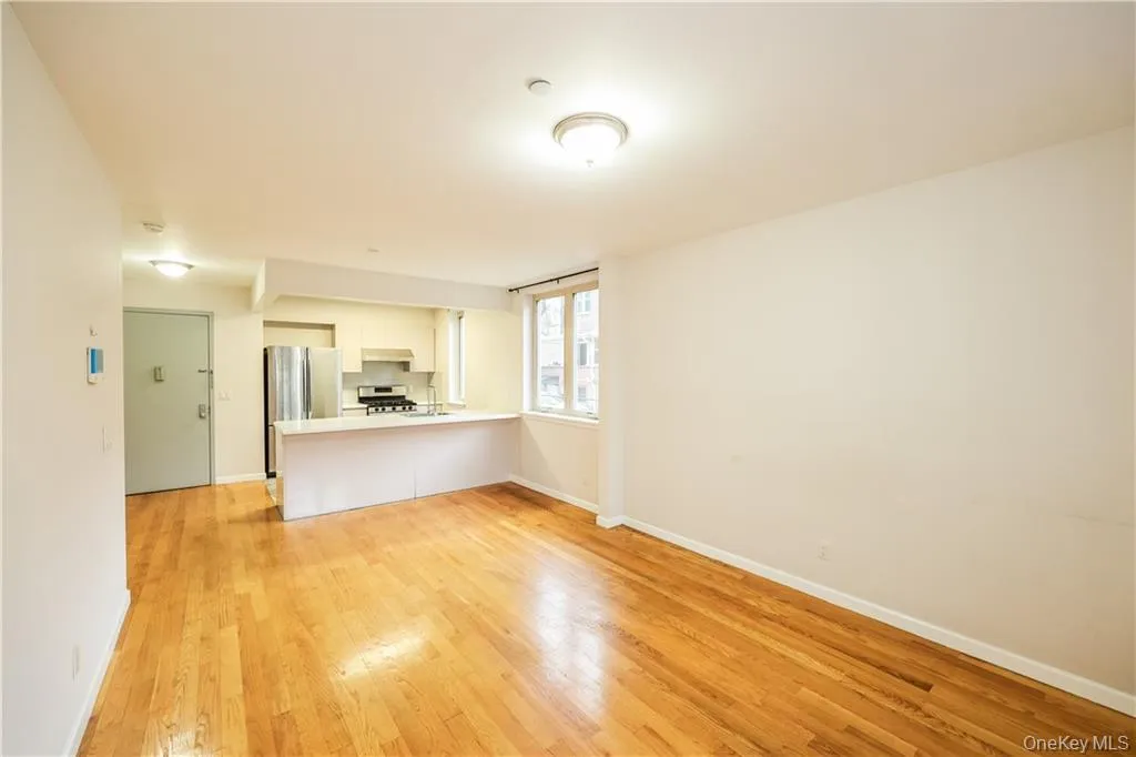 2517 Voorhies Avenue, New York, NY, 2 Bedrooms Bedrooms, 5 Rooms Rooms,2 BathroomsBathrooms,Residential,For Rent,Voorhies,0,1049838 2517 Voorhies Avenue, New York, NY, 2 Bedrooms Bedrooms, 5 Rooms Rooms,2 BathroomsBathrooms,Residential,For Rent,Voorhies,0,1049838