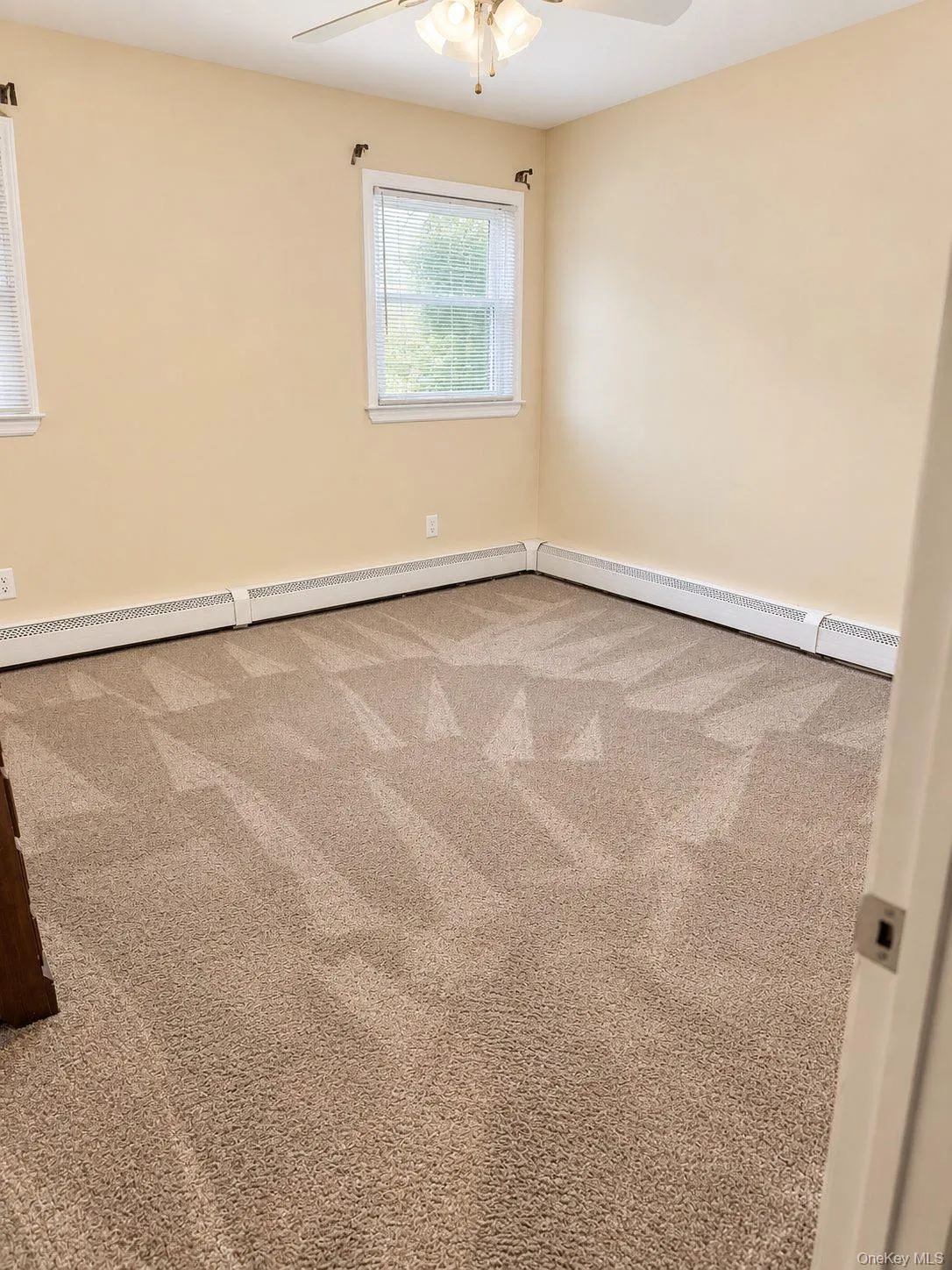 43 Horton Street, Islip, NY, 5 Bedrooms Bedrooms, 14 Rooms Rooms,3 BathroomsBathrooms,Residential,For Rent,Horton,0,1049845 43 Horton Street, Islip, NY, 5 Bedrooms Bedrooms, 14 Rooms Rooms,3 BathroomsBathrooms,Residential,For Rent,Horton,0,1049845