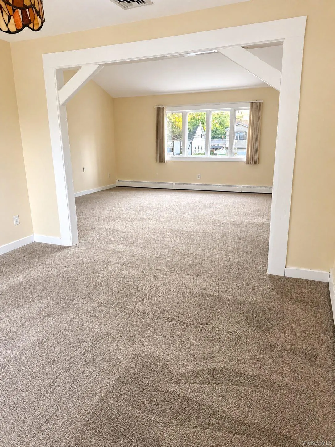 43 Horton Street, Islip, NY, 5 Bedrooms Bedrooms, 14 Rooms Rooms,3 BathroomsBathrooms,Residential,For Rent,Horton,0,1049845 43 Horton Street, Islip, NY, 5 Bedrooms Bedrooms, 14 Rooms Rooms,3 BathroomsBathrooms,Residential,For Rent,Horton,0,1049845