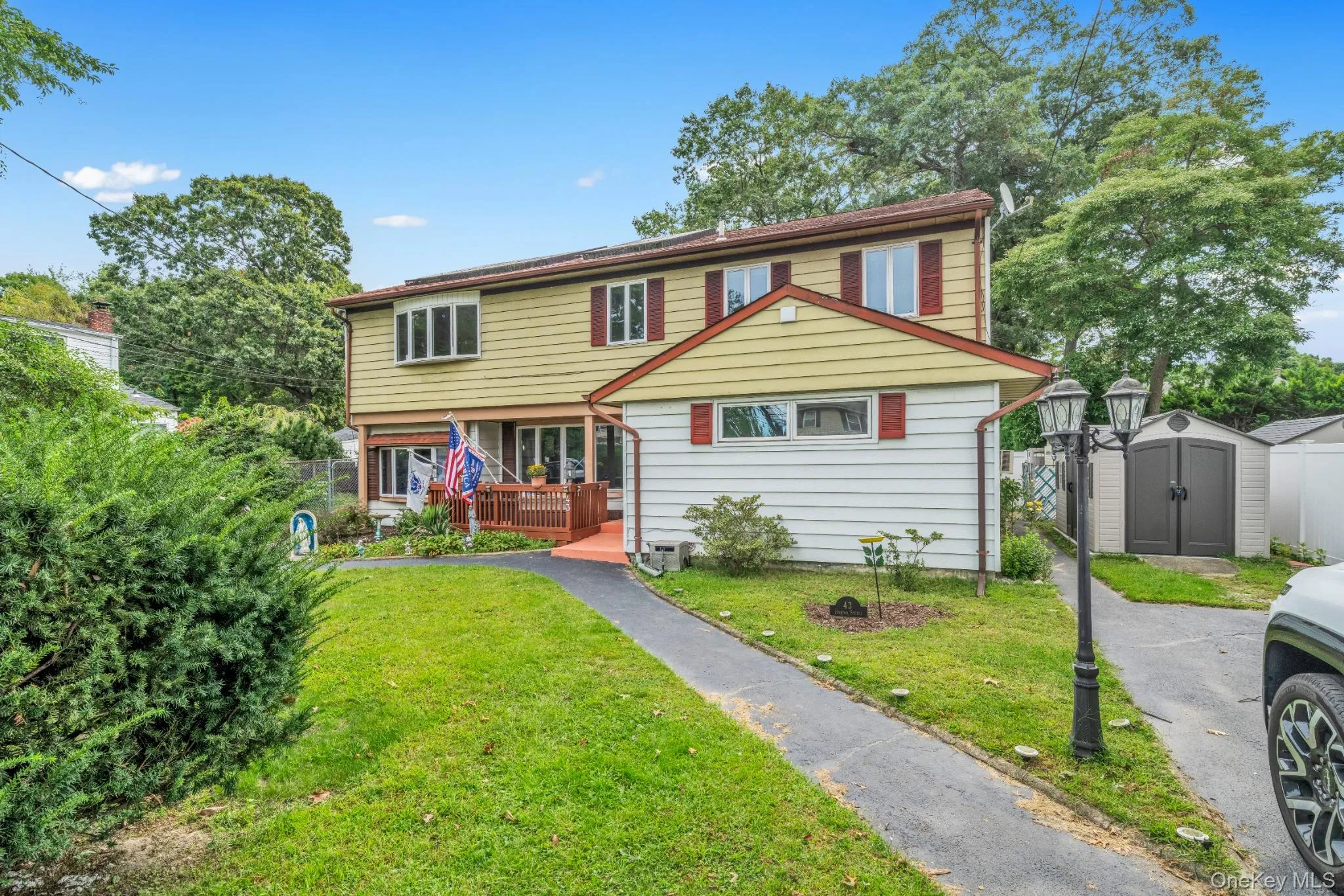 43 Horton Street, Islip, NY, 5 Bedrooms Bedrooms, 14 Rooms Rooms,3 BathroomsBathrooms,Residential,For Rent,Horton,0,1049845 43 Horton Street, Islip, NY, 5 Bedrooms Bedrooms, 14 Rooms Rooms,3 BathroomsBathrooms,Residential,For Rent,Horton,0,1049845