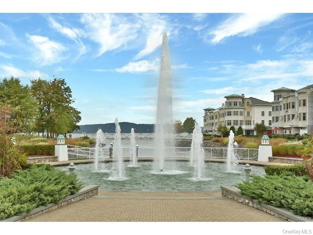 1308 Round Pointe Drive, Haverstraw, NY, 2 Bedrooms Bedrooms, 4 Rooms Rooms,2 BathroomsBathrooms,Residential,For Rent,Round Pointe,0,1049846 1308 Round Pointe Drive, Haverstraw, NY, 2 Bedrooms Bedrooms, 4 Rooms Rooms,2 BathroomsBathrooms,Residential,For Rent,Round Pointe,0,1049846