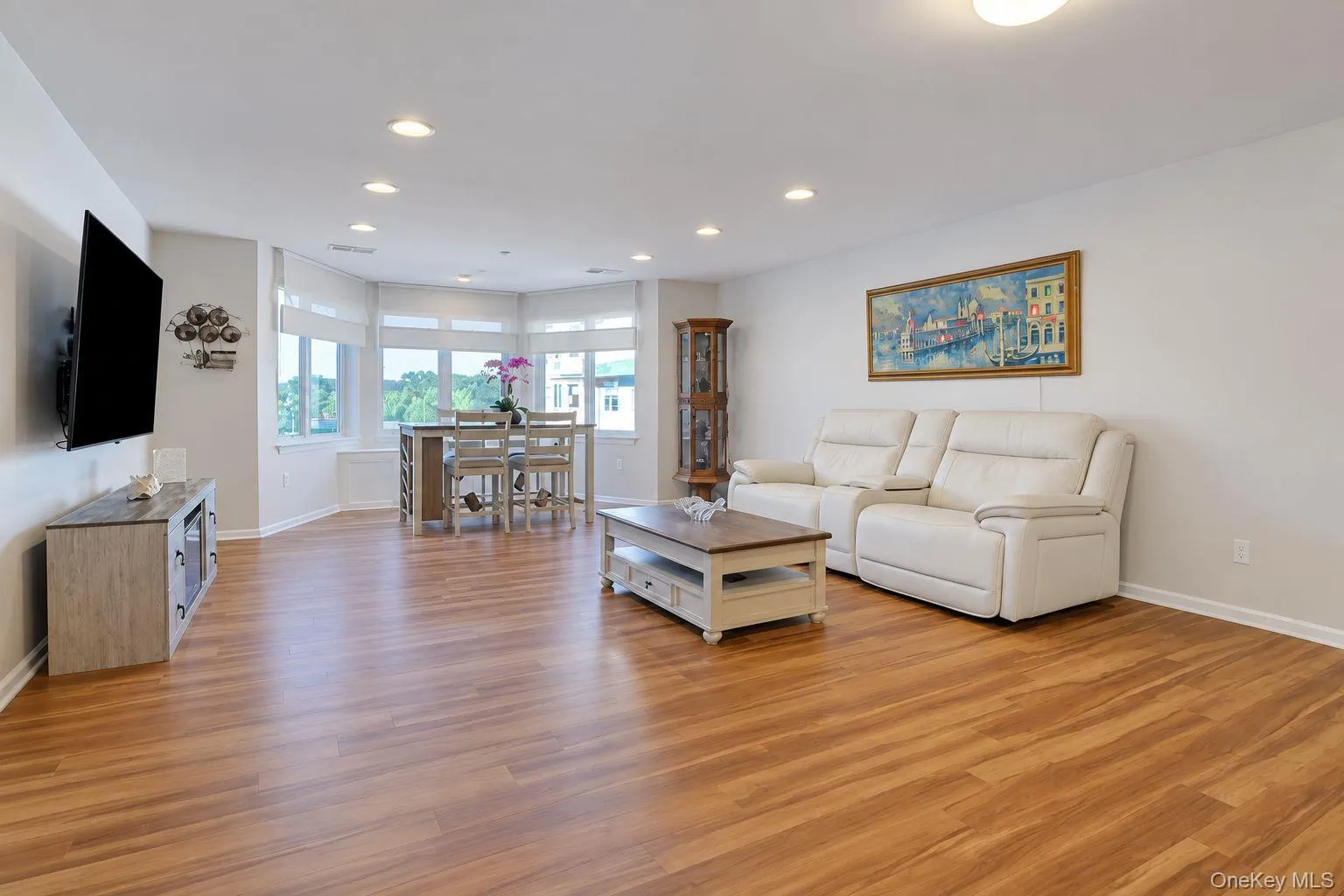 1308 Round Pointe Drive, Haverstraw, NY, 2 Bedrooms Bedrooms, 4 Rooms Rooms,2 BathroomsBathrooms,Residential,For Rent,Round Pointe,0,1049846 1308 Round Pointe Drive, Haverstraw, NY, 2 Bedrooms Bedrooms, 4 Rooms Rooms,2 BathroomsBathrooms,Residential,For Rent,Round Pointe,0,1049846