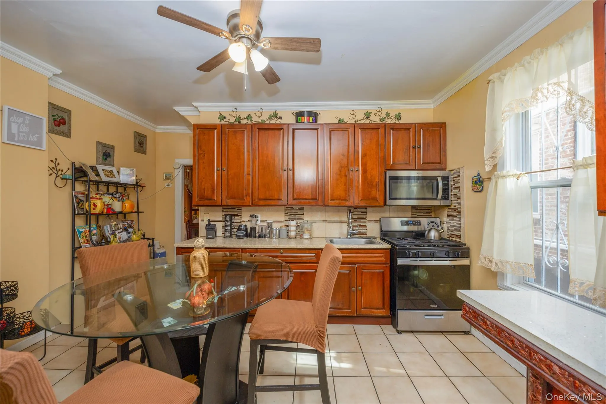 3214 Fenton Avenue, New York, NY, 3 Bedrooms Bedrooms, 10 Rooms Rooms,3 BathroomsBathrooms,Residential,For Rent,Fenton,0,1049863 3214 Fenton Avenue, New York, NY, 3 Bedrooms Bedrooms, 10 Rooms Rooms,3 BathroomsBathrooms,Residential,For Rent,Fenton,0,1049863