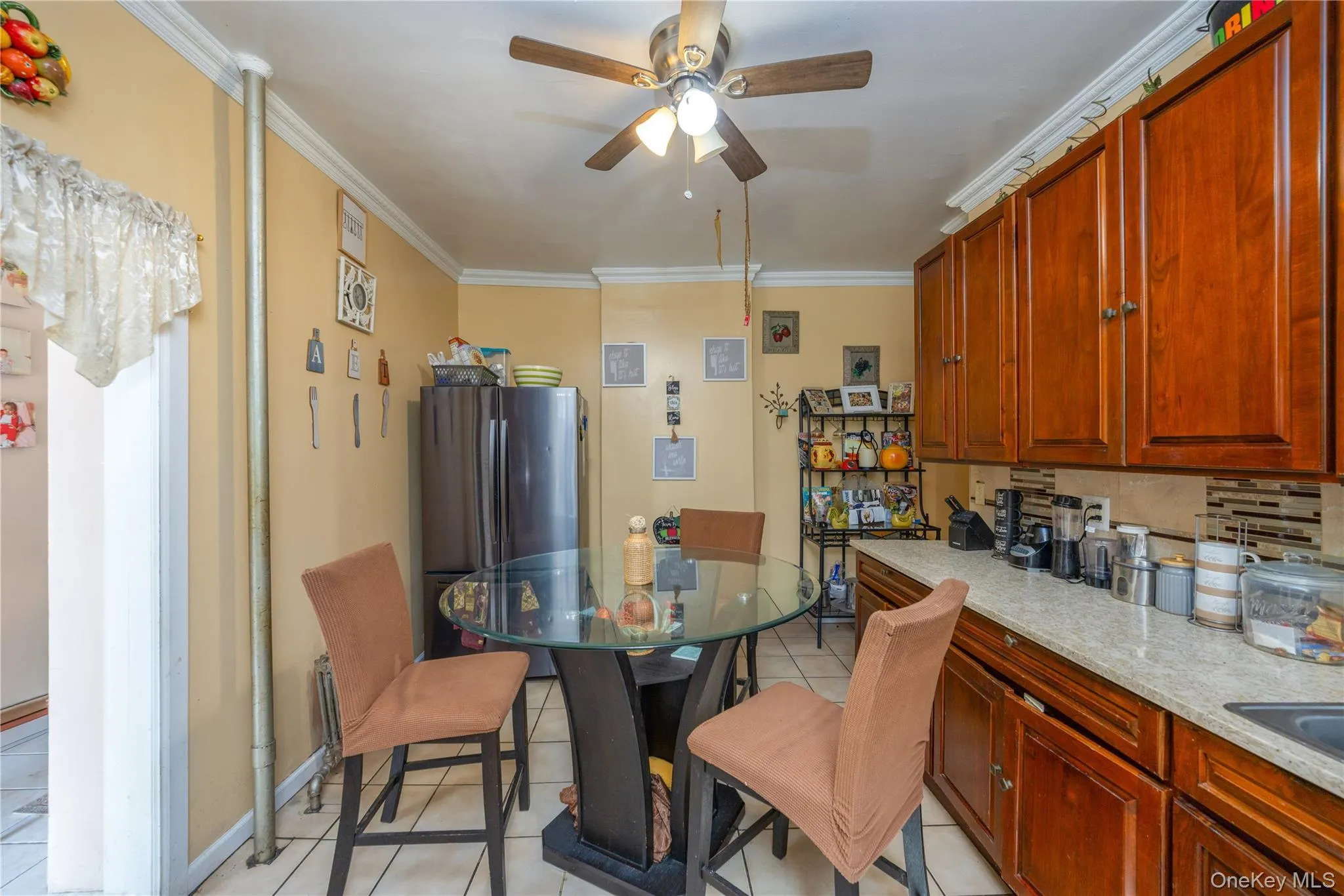 3214 Fenton Avenue, New York, NY, 3 Bedrooms Bedrooms, 10 Rooms Rooms,3 BathroomsBathrooms,Residential,For Rent,Fenton,0,1049863 3214 Fenton Avenue, New York, NY, 3 Bedrooms Bedrooms, 10 Rooms Rooms,3 BathroomsBathrooms,Residential,For Rent,Fenton,0,1049863