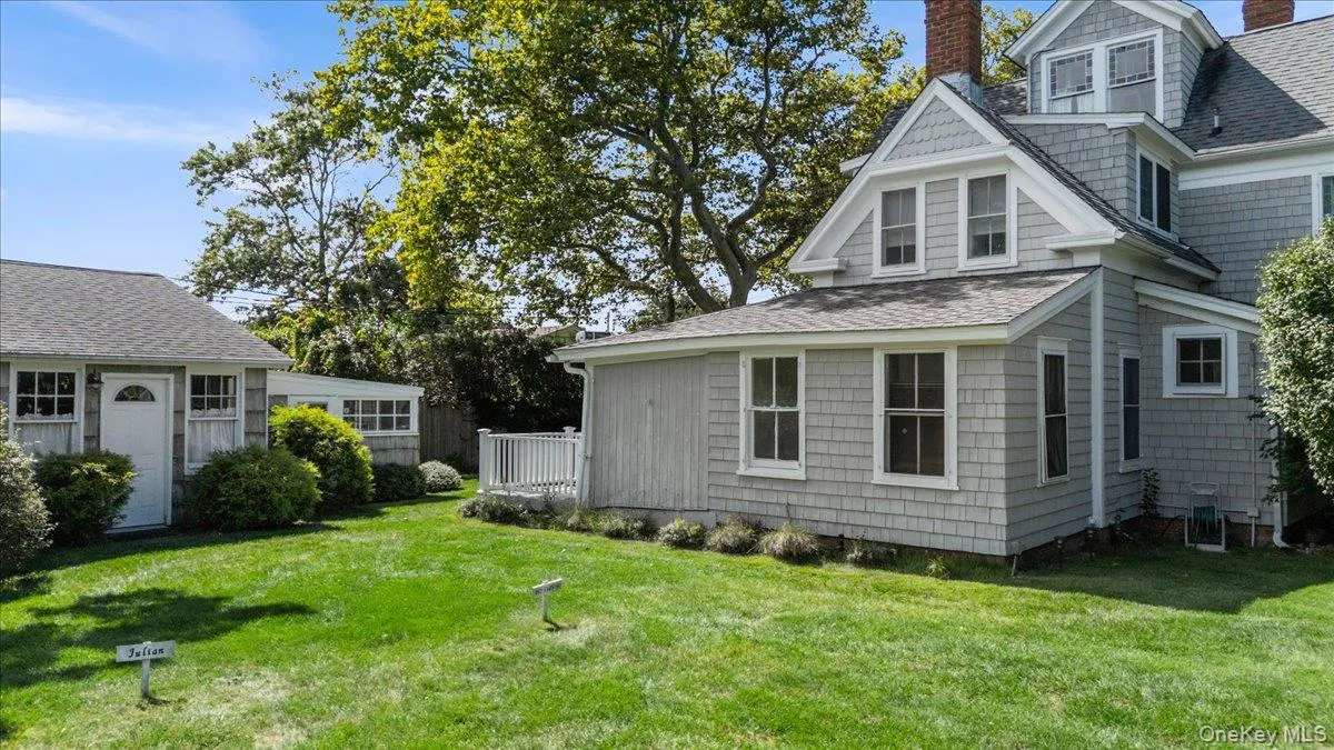 46 Rampasture, Southampton, NY, 2 Bedrooms Bedrooms, 4 Rooms Rooms,1 BathroomBathrooms,Residential,For Rent,Rampasture,0,1049864 46 Rampasture, Southampton, NY, 2 Bedrooms Bedrooms, 4 Rooms Rooms,1 BathroomBathrooms,Residential,For Rent,Rampasture,0,1049864