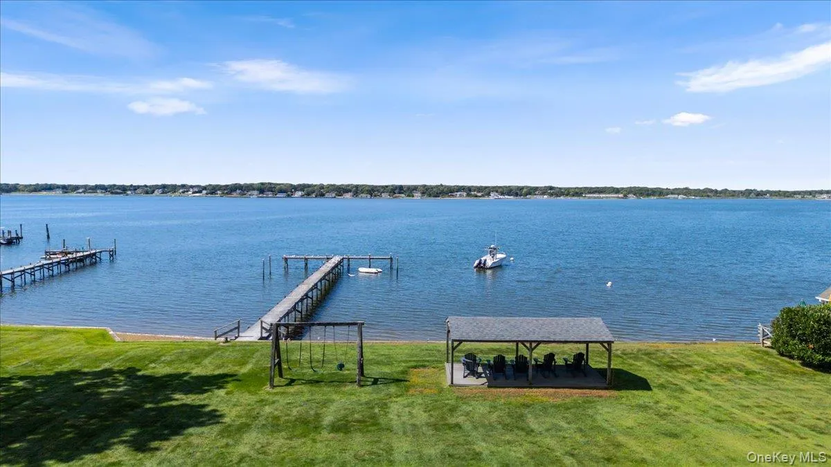 46 Rampasture, Southampton, NY, 2 Bedrooms Bedrooms, 4 Rooms Rooms,1 BathroomBathrooms,Residential,For Rent,Rampasture,0,1049864 46 Rampasture, Southampton, NY, 2 Bedrooms Bedrooms, 4 Rooms Rooms,1 BathroomBathrooms,Residential,For Rent,Rampasture,0,1049864