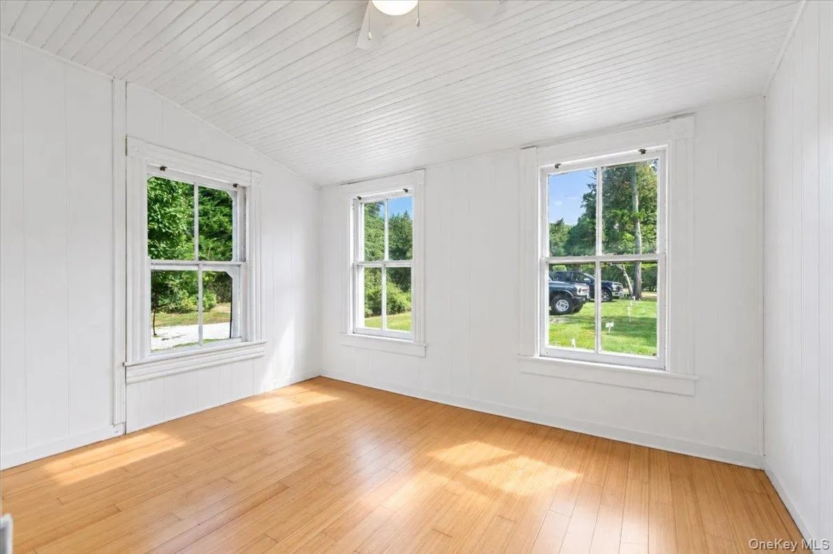 46 Rampasture, Southampton, NY, 2 Bedrooms Bedrooms, 4 Rooms Rooms,1 BathroomBathrooms,Residential,For Rent,Rampasture,0,1049864 46 Rampasture, Southampton, NY, 2 Bedrooms Bedrooms, 4 Rooms Rooms,1 BathroomBathrooms,Residential,For Rent,Rampasture,0,1049864