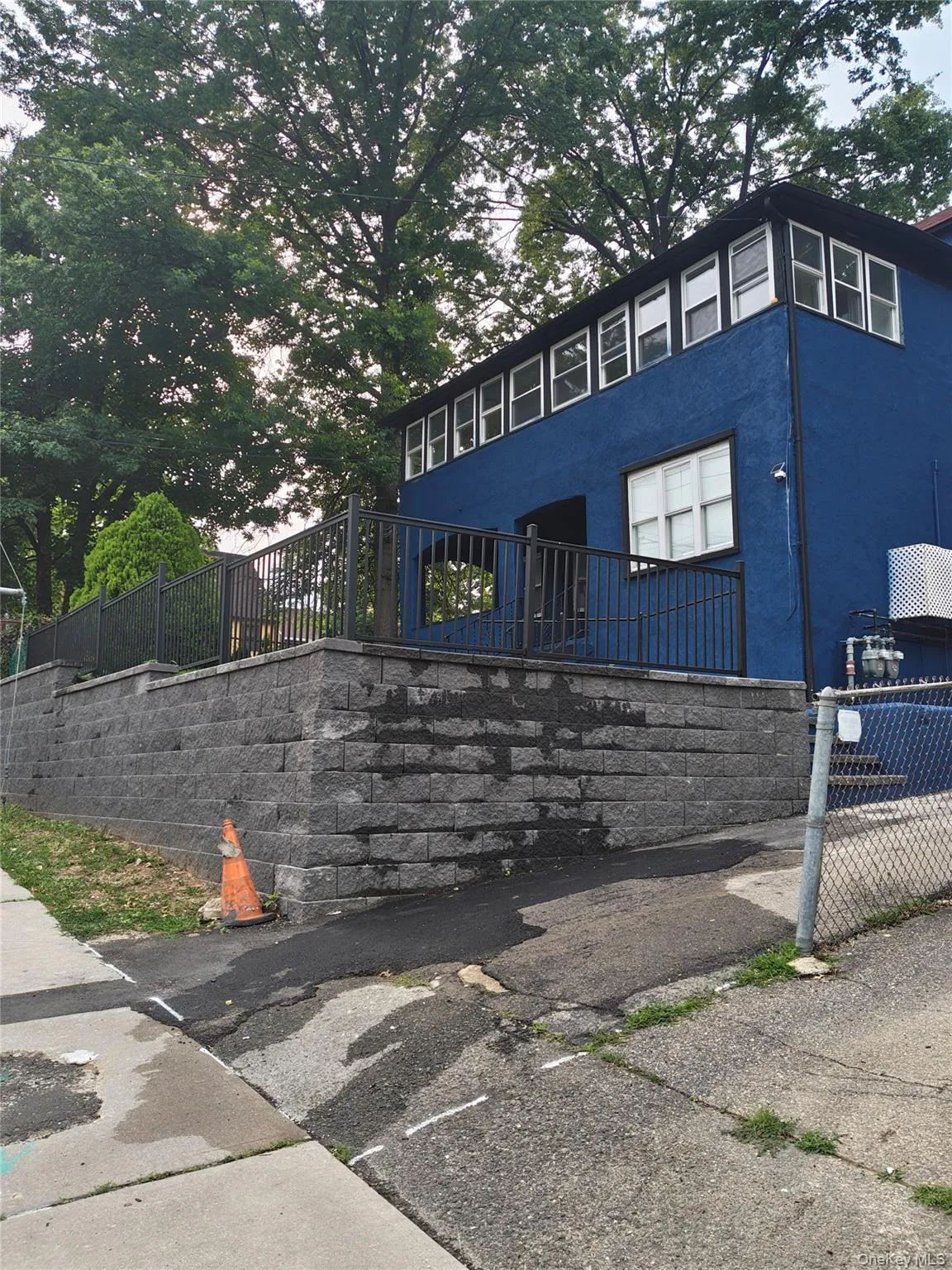 133 Lincoln Avenue, New Rochelle, NY, 3 Bedrooms Bedrooms, 7 Rooms Rooms,1 BathroomBathrooms,Residential Lease,For Rent,Lincoln,0,1049865 133 Lincoln Avenue, New Rochelle, NY, 3 Bedrooms Bedrooms, 7 Rooms Rooms,1 BathroomBathrooms,Residential Lease,For Rent,Lincoln,0,1049865