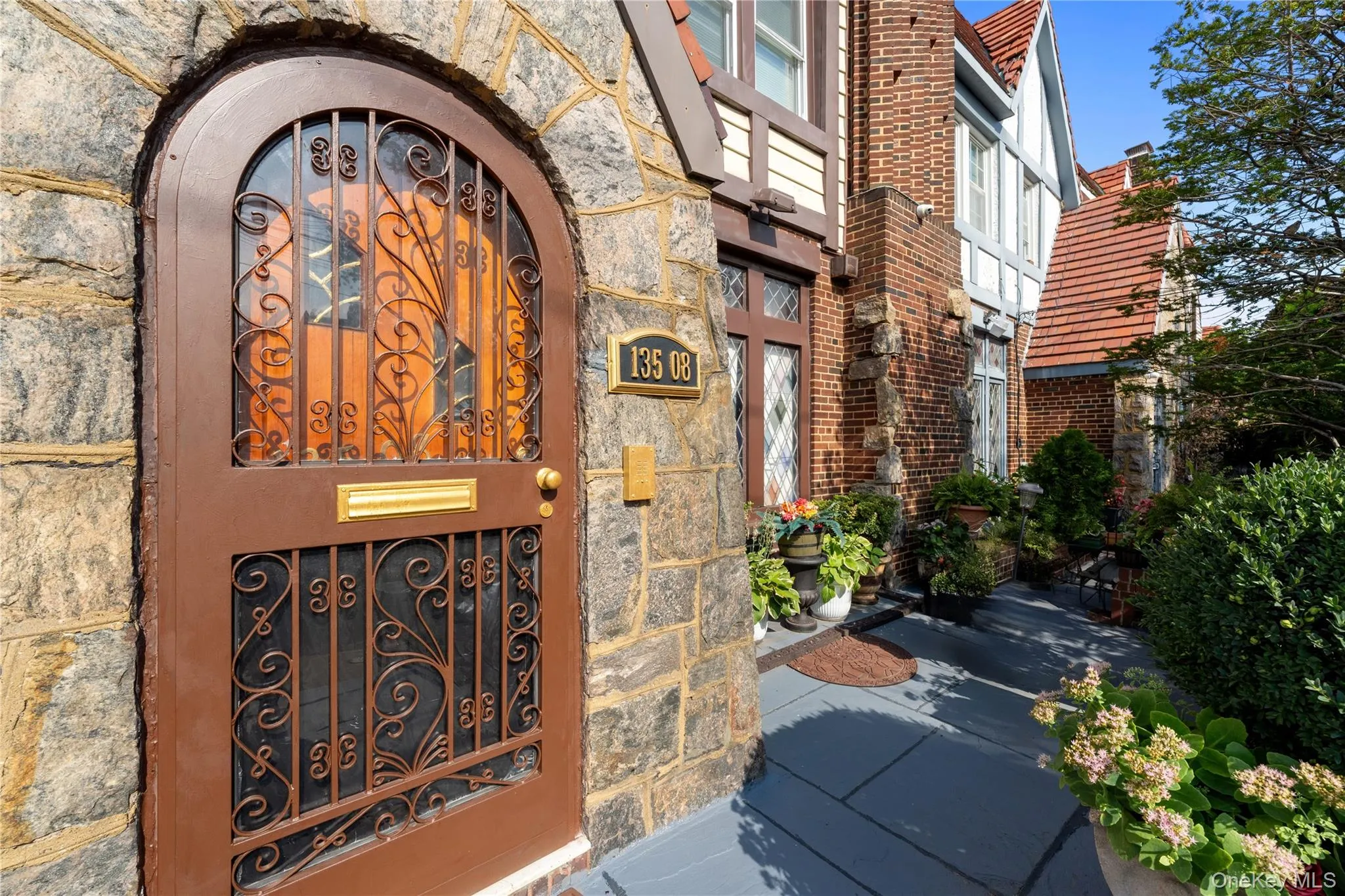 13508 228th Street, New York, NY, 3 Bedrooms Bedrooms, 15 Rooms Rooms,2 BathroomsBathrooms,Residential,For Rent,228th,0,1049870 13508 228th Street, New York, NY, 3 Bedrooms Bedrooms, 15 Rooms Rooms,2 BathroomsBathrooms,Residential,For Rent,228th,0,1049870