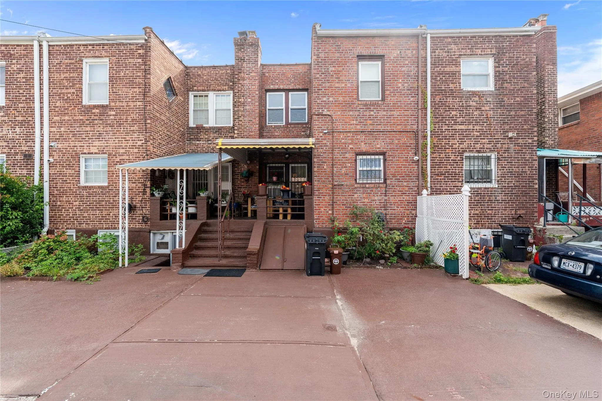 13508 228th Street, New York, NY, 3 Bedrooms Bedrooms, 15 Rooms Rooms,2 BathroomsBathrooms,Residential,For Rent,228th,0,1049870 13508 228th Street, New York, NY, 3 Bedrooms Bedrooms, 15 Rooms Rooms,2 BathroomsBathrooms,Residential,For Rent,228th,0,1049870