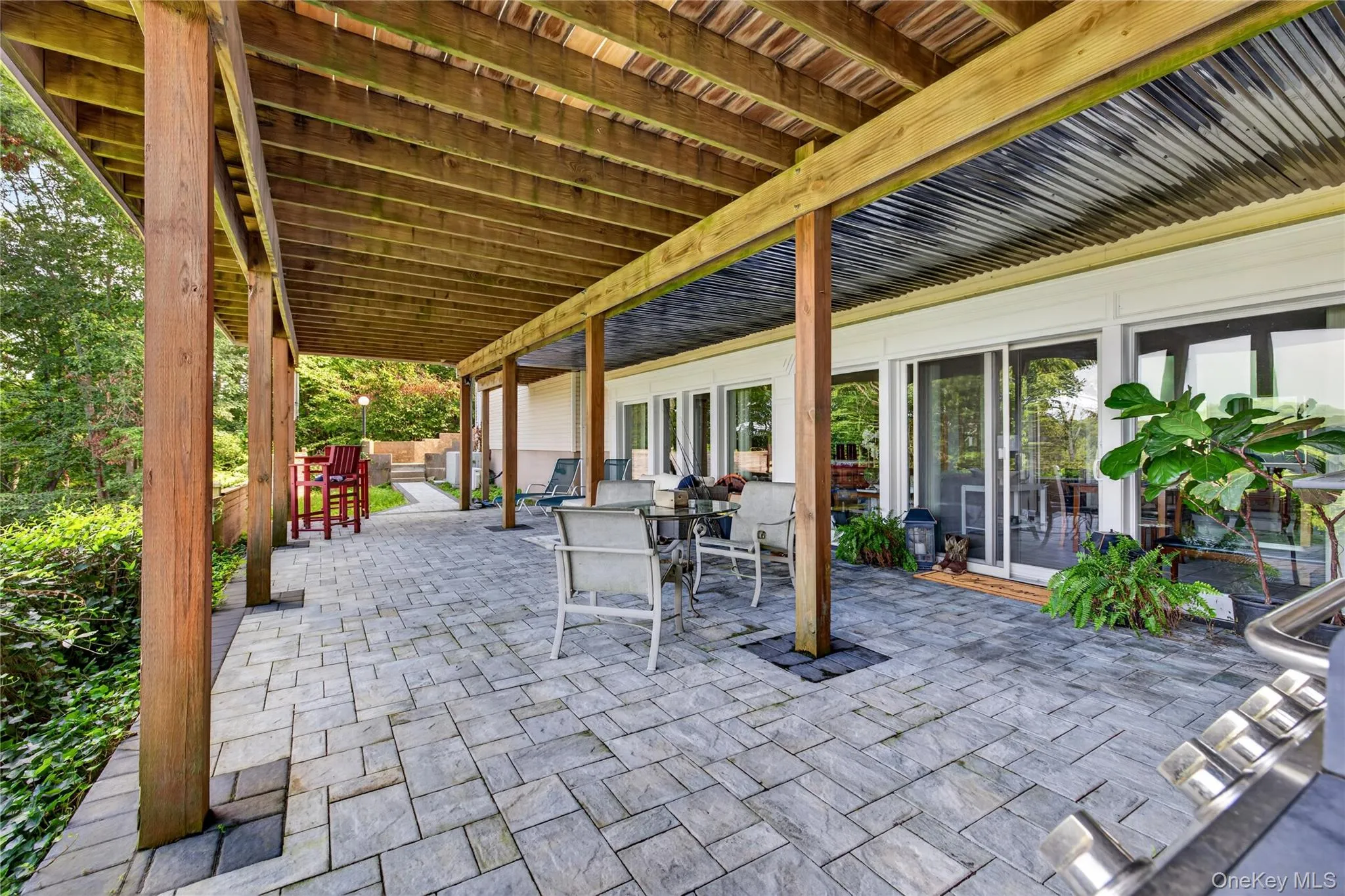 2 Centershore Road, Huntington, NY, 7 Bedrooms Bedrooms, 14 Rooms Rooms,5 BathroomsBathrooms,Residential,For Rent,Centershore,0,1049872 2 Centershore Road, Huntington, NY, 7 Bedrooms Bedrooms, 14 Rooms Rooms,5 BathroomsBathrooms,Residential,For Rent,Centershore,0,1049872