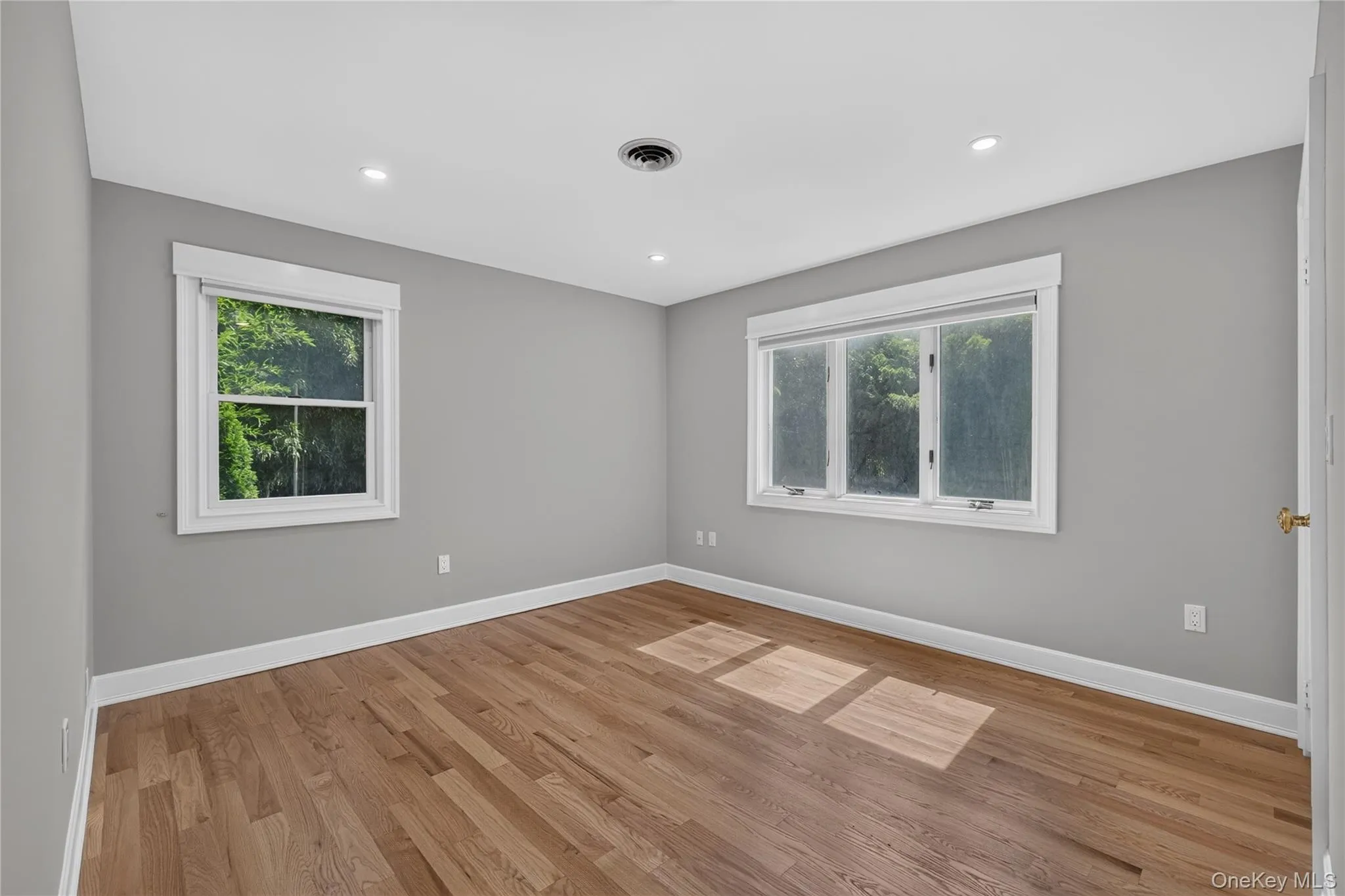 2 Centershore Road, Huntington, NY, 7 Bedrooms Bedrooms, 14 Rooms Rooms,5 BathroomsBathrooms,Residential,For Rent,Centershore,0,1049872 2 Centershore Road, Huntington, NY, 7 Bedrooms Bedrooms, 14 Rooms Rooms,5 BathroomsBathrooms,Residential,For Rent,Centershore,0,1049872