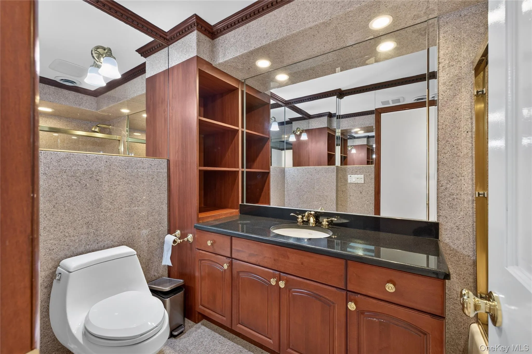 2 Centershore Road, Huntington, NY, 7 Bedrooms Bedrooms, 14 Rooms Rooms,5 BathroomsBathrooms,Residential,For Rent,Centershore,0,1049872 2 Centershore Road, Huntington, NY, 7 Bedrooms Bedrooms, 14 Rooms Rooms,5 BathroomsBathrooms,Residential,For Rent,Centershore,0,1049872