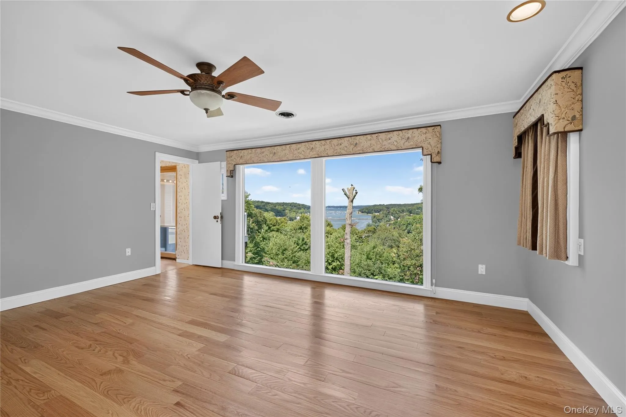 2 Centershore Road, Huntington, NY, 7 Bedrooms Bedrooms, 14 Rooms Rooms,5 BathroomsBathrooms,Residential,For Rent,Centershore,0,1049872 2 Centershore Road, Huntington, NY, 7 Bedrooms Bedrooms, 14 Rooms Rooms,5 BathroomsBathrooms,Residential,For Rent,Centershore,0,1049872