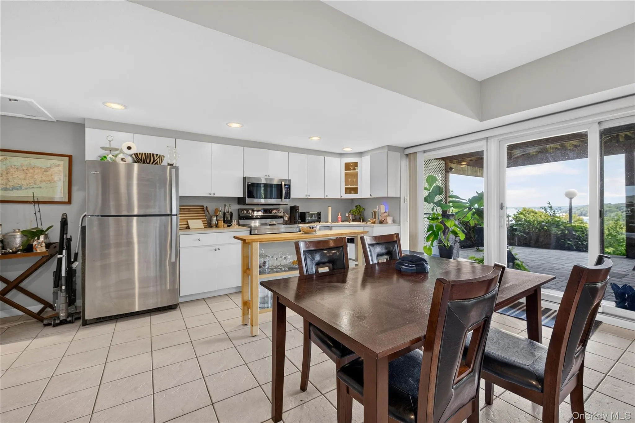 2 Centershore Road, Huntington, NY, 7 Bedrooms Bedrooms, 14 Rooms Rooms,5 BathroomsBathrooms,Residential,For Rent,Centershore,0,1049872 2 Centershore Road, Huntington, NY, 7 Bedrooms Bedrooms, 14 Rooms Rooms,5 BathroomsBathrooms,Residential,For Rent,Centershore,0,1049872