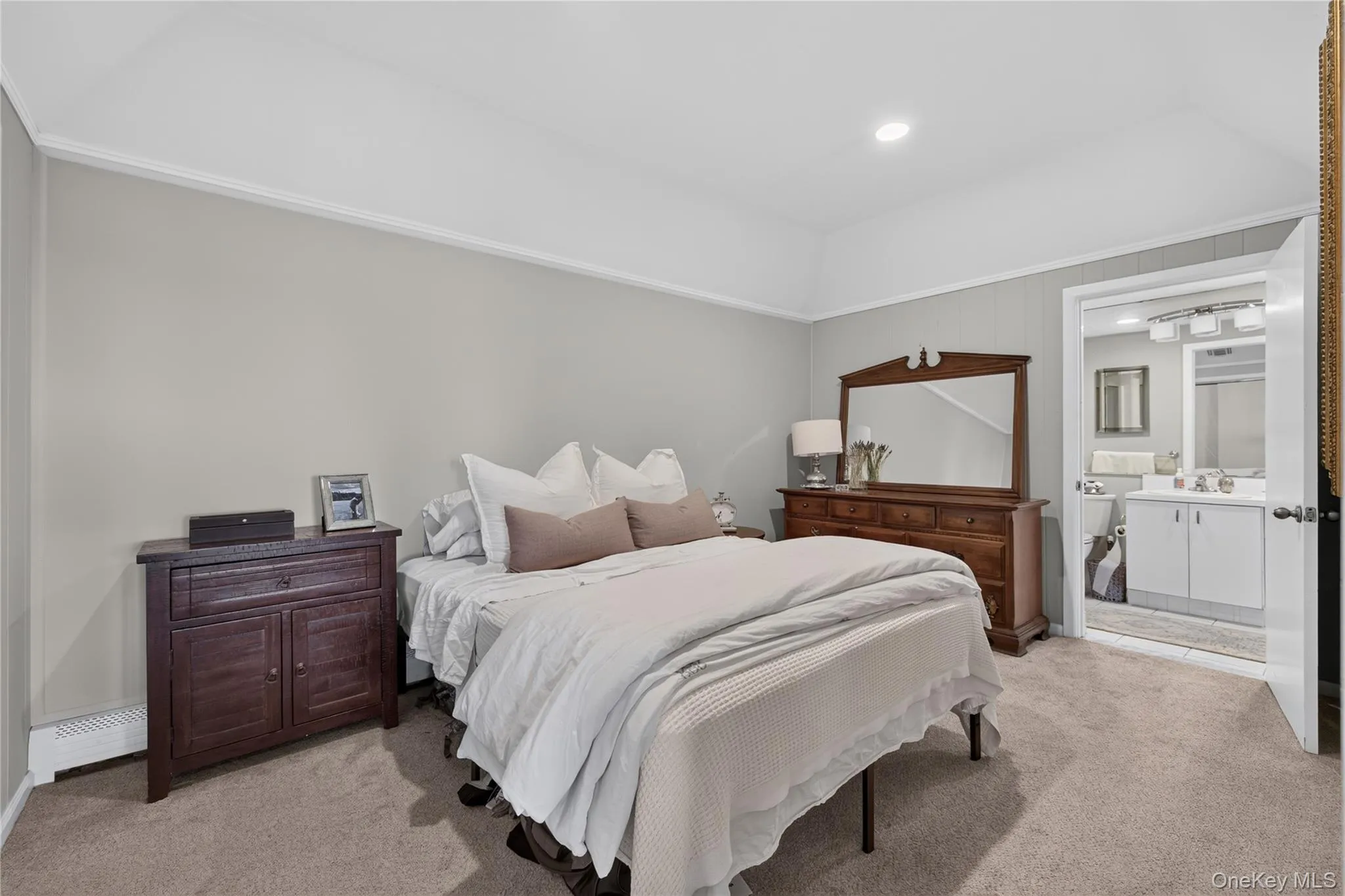 2 Centershore Road, Huntington, NY, 7 Bedrooms Bedrooms, 14 Rooms Rooms,5 BathroomsBathrooms,Residential,For Rent,Centershore,0,1049872 2 Centershore Road, Huntington, NY, 7 Bedrooms Bedrooms, 14 Rooms Rooms,5 BathroomsBathrooms,Residential,For Rent,Centershore,0,1049872