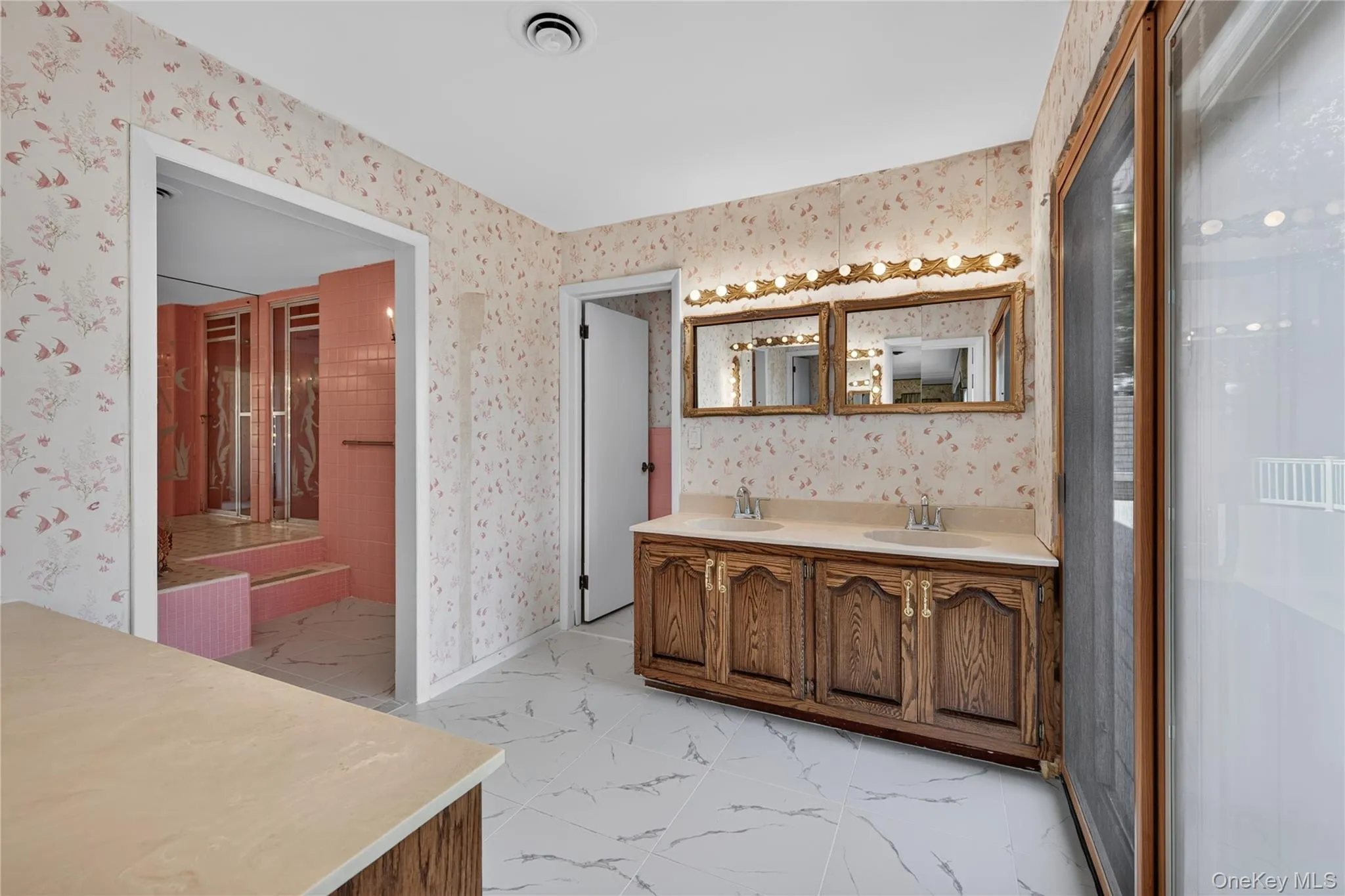2 Centershore Road, Huntington, NY, 7 Bedrooms Bedrooms, 14 Rooms Rooms,5 BathroomsBathrooms,Residential,For Rent,Centershore,0,1049872 2 Centershore Road, Huntington, NY, 7 Bedrooms Bedrooms, 14 Rooms Rooms,5 BathroomsBathrooms,Residential,For Rent,Centershore,0,1049872