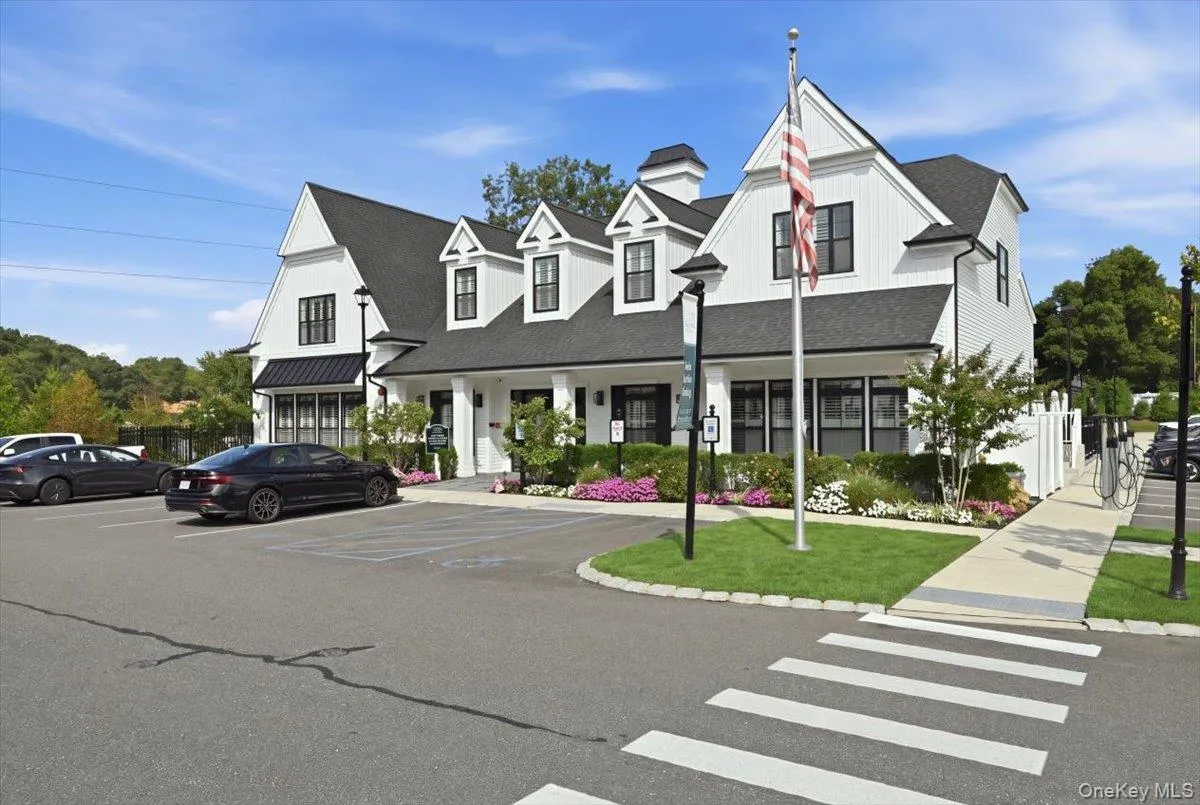157 August Circle, Huntington, NY, 2 Bedrooms Bedrooms, 7 Rooms Rooms,2 BathroomsBathrooms,Residential,For Rent,August,0,1049878 157 August Circle, Huntington, NY, 2 Bedrooms Bedrooms, 7 Rooms Rooms,2 BathroomsBathrooms,Residential,For Rent,August,0,1049878
