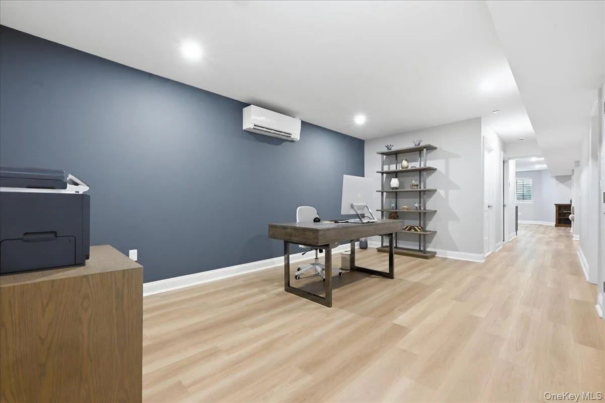 157 August Circle, Huntington, NY, 2 Bedrooms Bedrooms, 7 Rooms Rooms,2 BathroomsBathrooms,Residential,For Rent,August,0,1049878 157 August Circle, Huntington, NY, 2 Bedrooms Bedrooms, 7 Rooms Rooms,2 BathroomsBathrooms,Residential,For Rent,August,0,1049878