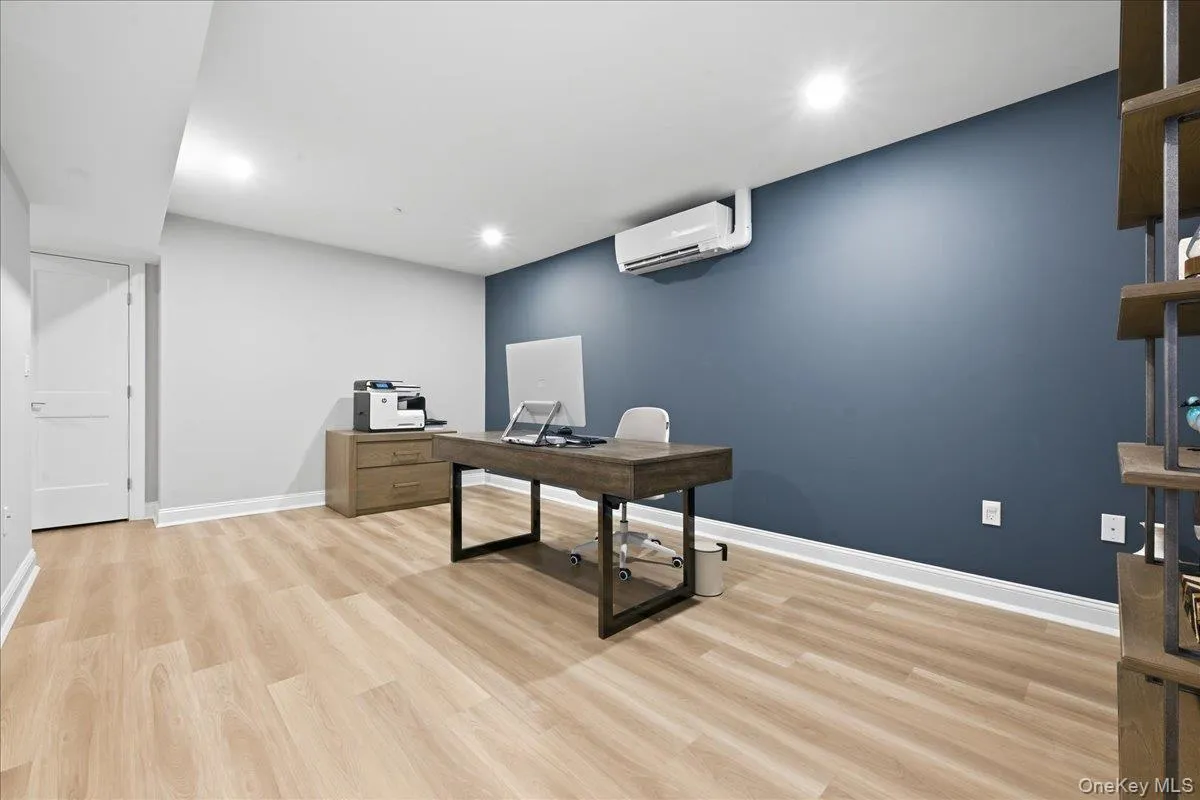 157 August Circle, Huntington, NY, 2 Bedrooms Bedrooms, 7 Rooms Rooms,2 BathroomsBathrooms,Residential,For Rent,August,0,1049878 157 August Circle, Huntington, NY, 2 Bedrooms Bedrooms, 7 Rooms Rooms,2 BathroomsBathrooms,Residential,For Rent,August,0,1049878