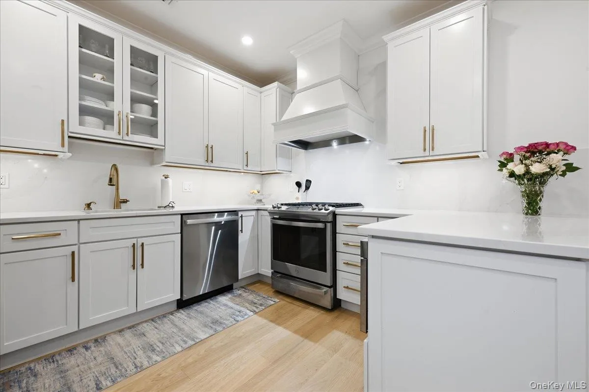 157 August Circle, Huntington, NY, 2 Bedrooms Bedrooms, 7 Rooms Rooms,2 BathroomsBathrooms,Residential,For Rent,August,0,1049878 157 August Circle, Huntington, NY, 2 Bedrooms Bedrooms, 7 Rooms Rooms,2 BathroomsBathrooms,Residential,For Rent,August,0,1049878