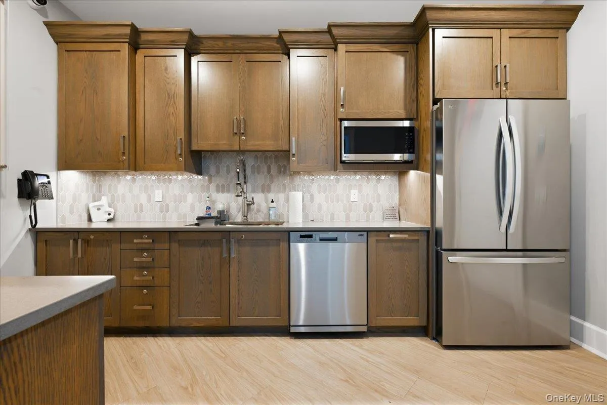 157 August Circle, Huntington, NY, 2 Bedrooms Bedrooms, 7 Rooms Rooms,2 BathroomsBathrooms,Residential,For Rent,August,0,1049878 157 August Circle, Huntington, NY, 2 Bedrooms Bedrooms, 7 Rooms Rooms,2 BathroomsBathrooms,Residential,For Rent,August,0,1049878