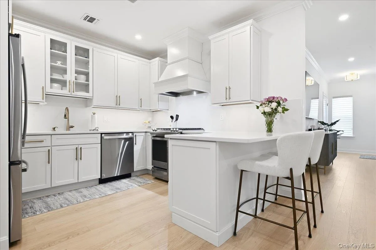 157 August Circle, Huntington, NY, 2 Bedrooms Bedrooms, 7 Rooms Rooms,2 BathroomsBathrooms,Residential,For Rent,August,0,1049878 157 August Circle, Huntington, NY, 2 Bedrooms Bedrooms, 7 Rooms Rooms,2 BathroomsBathrooms,Residential,For Rent,August,0,1049878