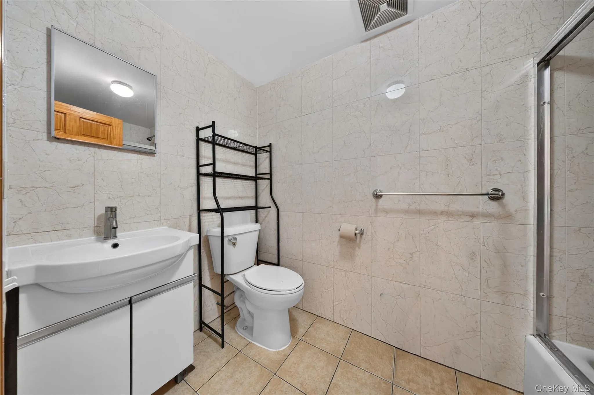 11245 39th Avenue, New York, NY, 2 Bedrooms Bedrooms, 5 Rooms Rooms,1 BathroomBathrooms,Residential,For Rent,39th,0,1049879 11245 39th Avenue, New York, NY, 2 Bedrooms Bedrooms, 5 Rooms Rooms,1 BathroomBathrooms,Residential,For Rent,39th,0,1049879