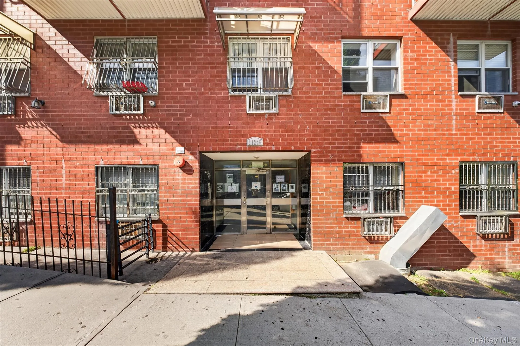 11245 39th Avenue, New York, NY, 2 Bedrooms Bedrooms, 5 Rooms Rooms,1 BathroomBathrooms,Residential,For Rent,39th,0,1049879 11245 39th Avenue, New York, NY, 2 Bedrooms Bedrooms, 5 Rooms Rooms,1 BathroomBathrooms,Residential,For Rent,39th,0,1049879