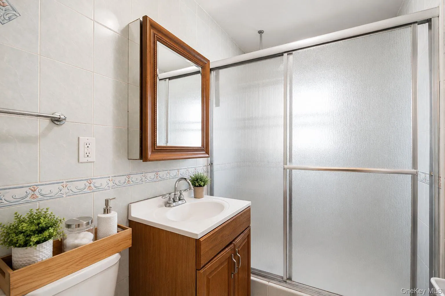 9121 110th Street, New York, NY, 5 Bedrooms Bedrooms, 10 Rooms Rooms,3 BathroomsBathrooms,Residential,For Rent,110th,0,1049885 9121 110th Street, New York, NY, 5 Bedrooms Bedrooms, 10 Rooms Rooms,3 BathroomsBathrooms,Residential,For Rent,110th,0,1049885