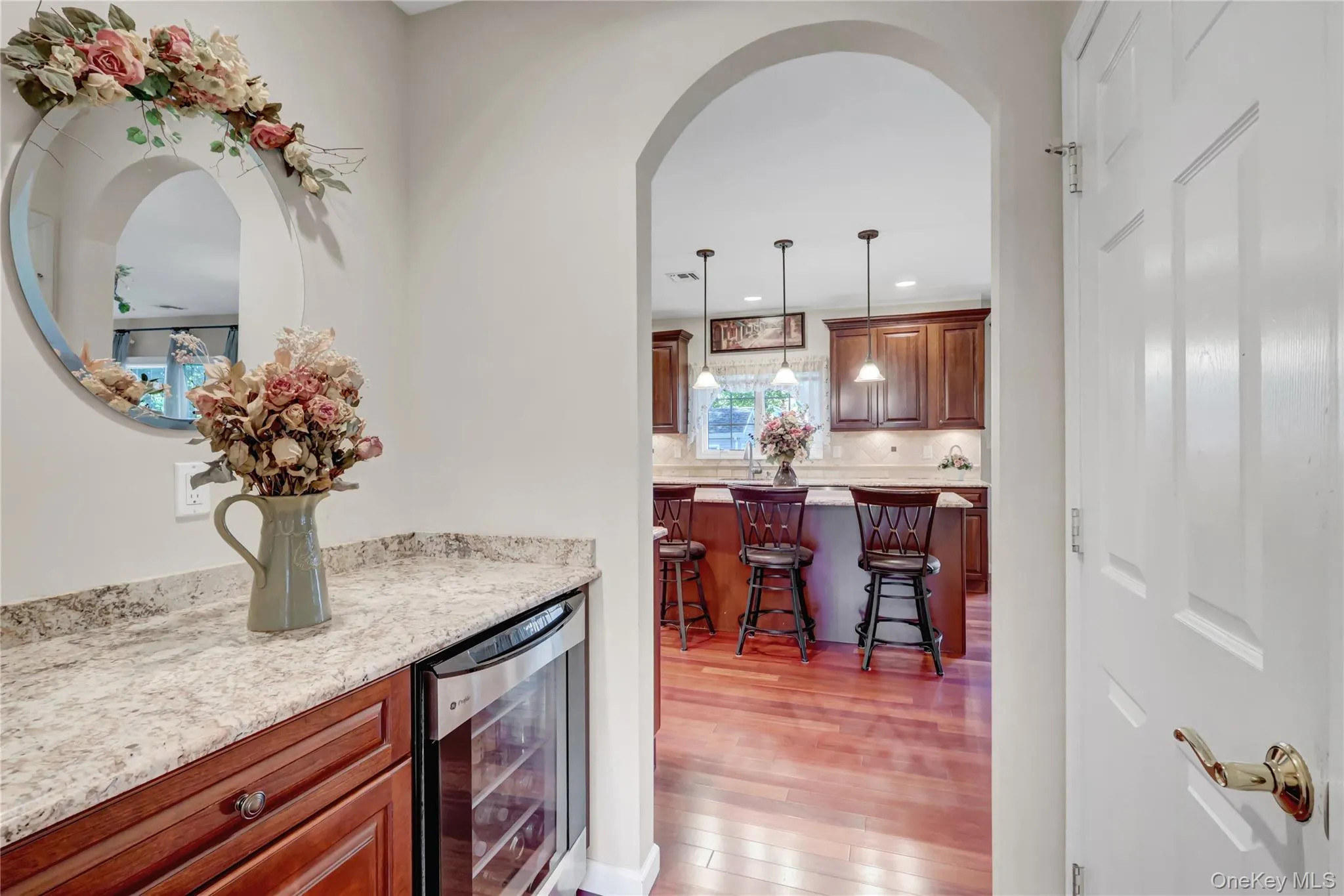 Butler's Pantry Between Dining Room and Kitchen, Wine Cooler , Storage, Granite Counter Tops. Butler's Pantry Between Dining Room and Kitchen, Wine Cooler , Storage, Granite Counter Tops.