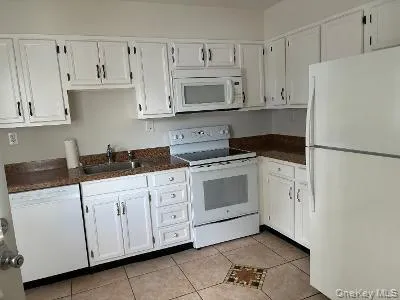 353 Woodbridge Drive, Brookhaven, NY, 2 Bedrooms Bedrooms, 4 Rooms Rooms,2 BathroomsBathrooms,Residential Lease,For Rent,Woodbridge,0,1049888 353 Woodbridge Drive, Brookhaven, NY, 2 Bedrooms Bedrooms, 4 Rooms Rooms,2 BathroomsBathrooms,Residential Lease,For Rent,Woodbridge,0,1049888