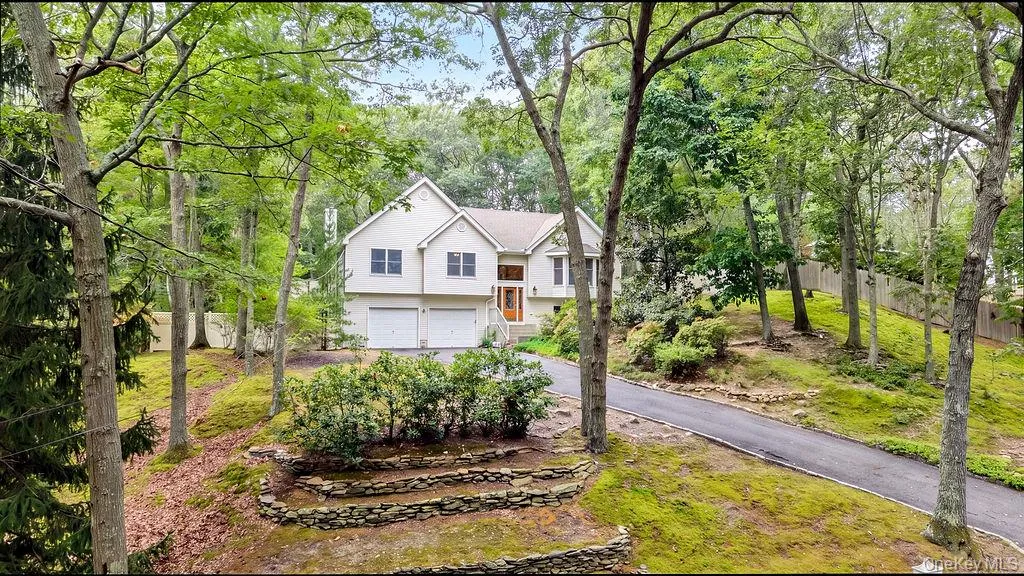 247 Dogwood Drive, Riverhead, NY, 3 Bedrooms Bedrooms, 7 Rooms Rooms,2 BathroomsBathrooms,Residential,For Rent,Dogwood,0,1049891 247 Dogwood Drive, Riverhead, NY, 3 Bedrooms Bedrooms, 7 Rooms Rooms,2 BathroomsBathrooms,Residential,For Rent,Dogwood,0,1049891