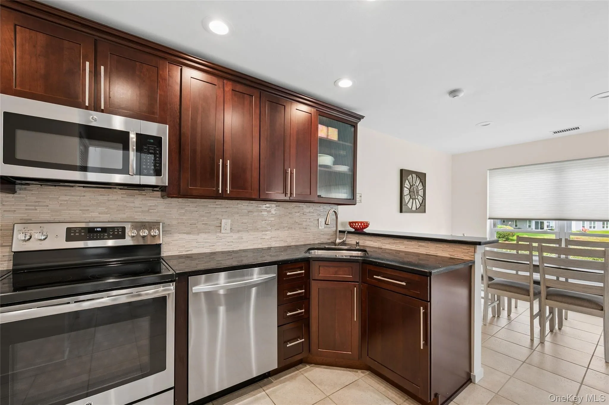 90 Hampton Vista Drive, Riverhead, NY, 3 Bedrooms Bedrooms, 6 Rooms Rooms,2 BathroomsBathrooms,Residential,For Rent,Hampton Vista,0,1049893 90 Hampton Vista Drive, Riverhead, NY, 3 Bedrooms Bedrooms, 6 Rooms Rooms,2 BathroomsBathrooms,Residential,For Rent,Hampton Vista,0,1049893