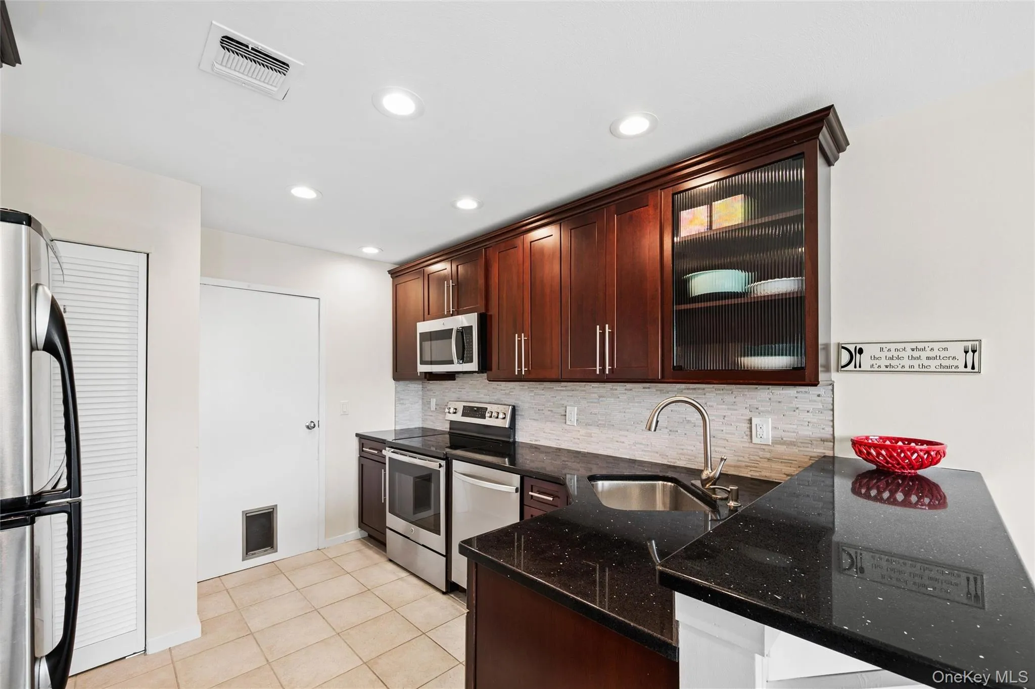 90 Hampton Vista Drive, Riverhead, NY, 3 Bedrooms Bedrooms, 6 Rooms Rooms,2 BathroomsBathrooms,Residential,For Rent,Hampton Vista,0,1049893 90 Hampton Vista Drive, Riverhead, NY, 3 Bedrooms Bedrooms, 6 Rooms Rooms,2 BathroomsBathrooms,Residential,For Rent,Hampton Vista,0,1049893